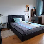 Homestay Ferienzimmer By Riela Im Ehemaligem Schoeneck