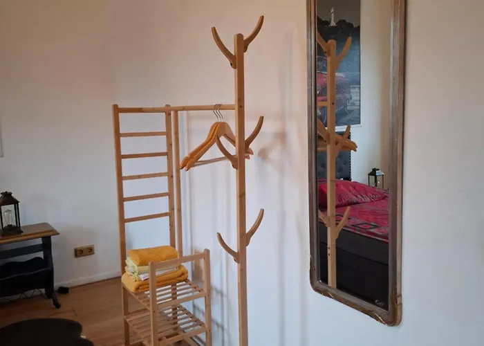 Ferienzimmer By Riela Im Ehemaligem Schoeneck Accommodatie bij particulieren *