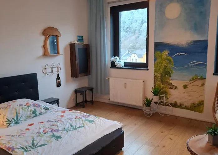 Ferienzimmer By Riela Im Ehemaligem Schoeneck * Schönecken