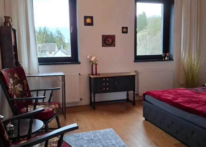 Ferienzimmer By Riela Im Ehemaligem Schoeneck *