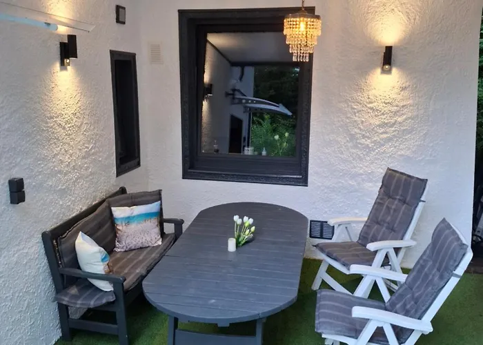 Ferienzimmer By Riela Im Ehemaligem Schoeneck Accommodatie bij particulieren Schönecken